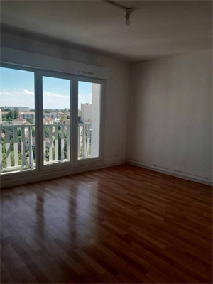 t3 à la location -   10120  SAINT ANDRE LES VERGERS, surface 63 m2 location t3 - UBI477919310